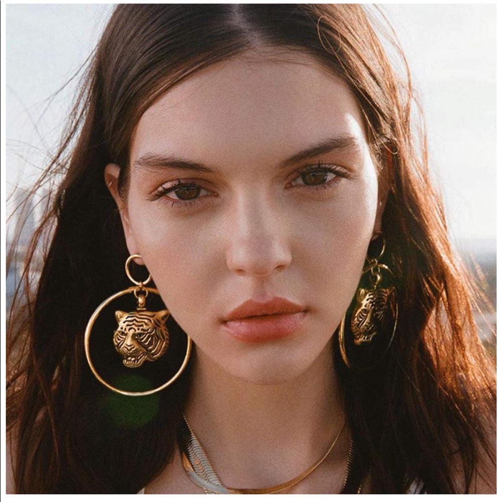 Big cat statement earrings - Picture 2 of 8